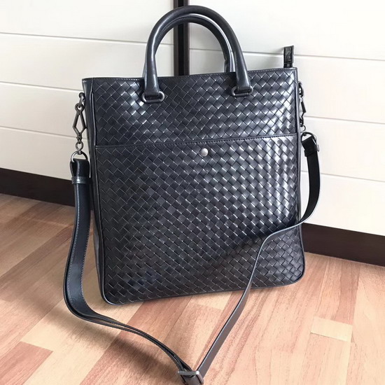 Bottega Aquatre Bag in Black Calf Leather