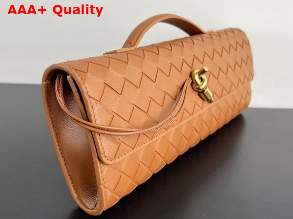 Bottega Veneta Andiamo Clutch in Wood Intrecciato Leather Replica