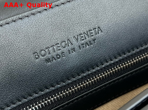 Bottega Veneta Andiamo Messenger in Black Intrecciato Leather Replica