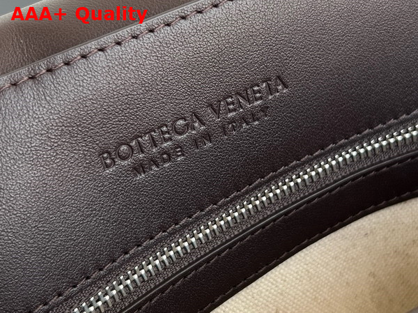 Bottega Veneta Andiamo Messenger in Fondant Intrecciato Leather Replica