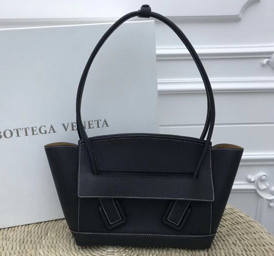 Bottega Veneta Arco 33 Bag in Palmellato Black