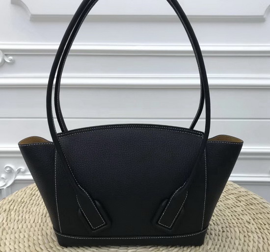 Bottega Veneta Arco 33 Bag in Palmellato Black