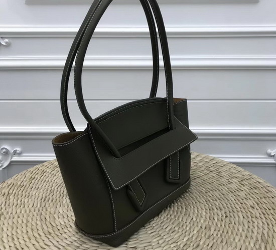 Bottega Veneta Arco 33 Bag in Palmellato Kaki