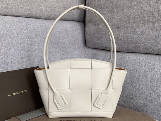 Bottega Veneta Arco 33 Bag with an Orthogonal Maxi Weave in Bianco French Calf