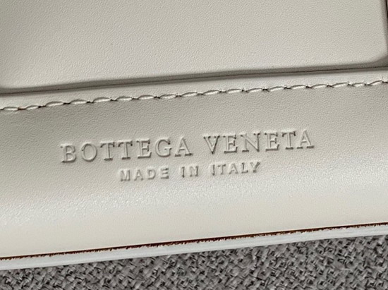 Bottega Veneta Arco 33 Bag with an Orthogonal Maxi Weave in Bianco French Calf