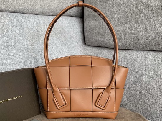 Bottega Veneta Arco 33 Bag with an Orthogonal Maxi Weave in Wood French Calf