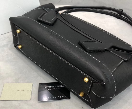 Bottega Veneta Arco 48 Bag in Palmellato Nero