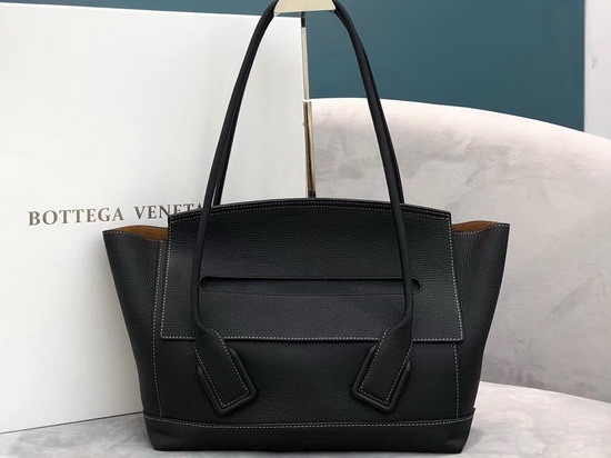 Bottega Veneta Arco 48 Bag in Palmellato Nero