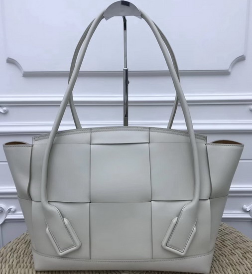 Bottega Veneta Arco 56 Bag in White French Calf with an Orthogonal Maxi Weave