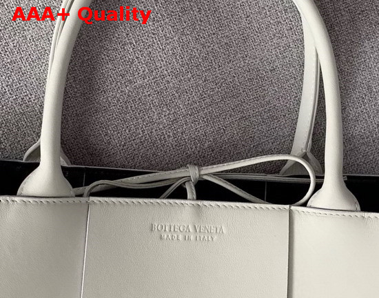 Bottega Veneta Arco Tote Bianco Maxi Weave Nappa Leather Replica