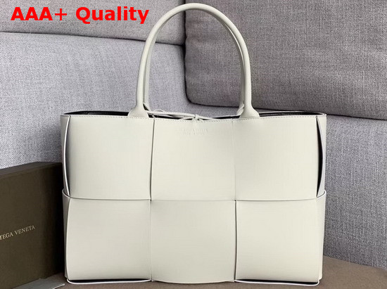 Bottega Veneta Arco Tote Bianco Maxi Weave Nappa Leather Replica