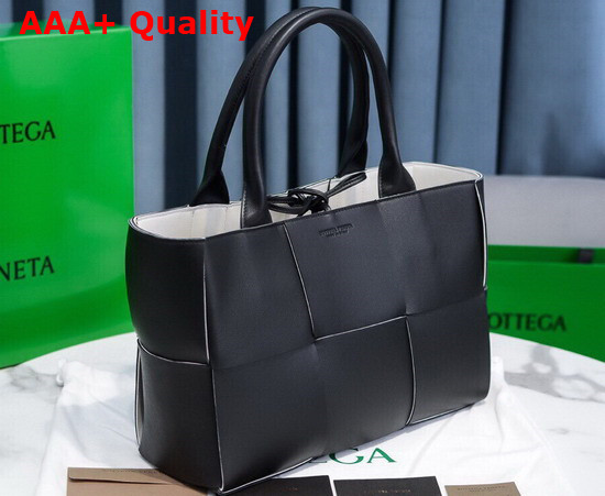 Bottega Veneta Arco Tote Black White Lambskin Replica