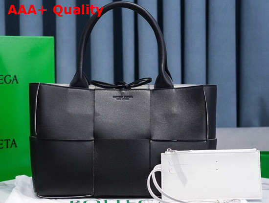 Bottega Veneta Arco Tote Black White Lambskin Replica