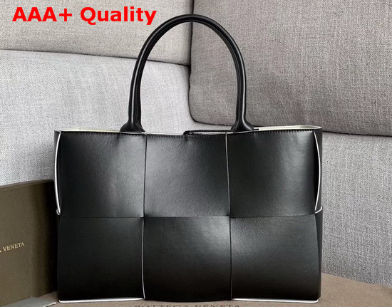 Bottega Veneta Arco Tote Nero Maxi Weave Nappa Leather Replica