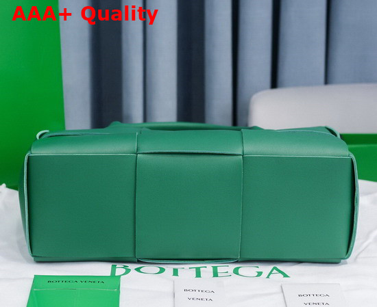 Bottega Veneta Arco Tote Racing Green Replica