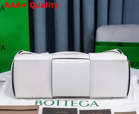 Bottega Veneta Arco Tote White Black Lambskin Replica