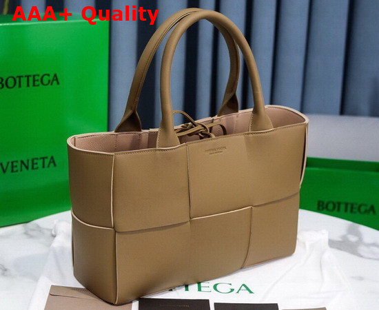 Bottega Veneta Arco Tote in Caramel Lambskin Replica