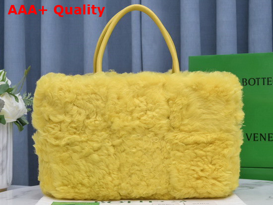 Bottega Veneta Arco Tote in Yellow Shearling Replica