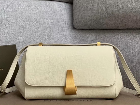 Bottega Veneta BV Angle Bag in Palmellato Plaster