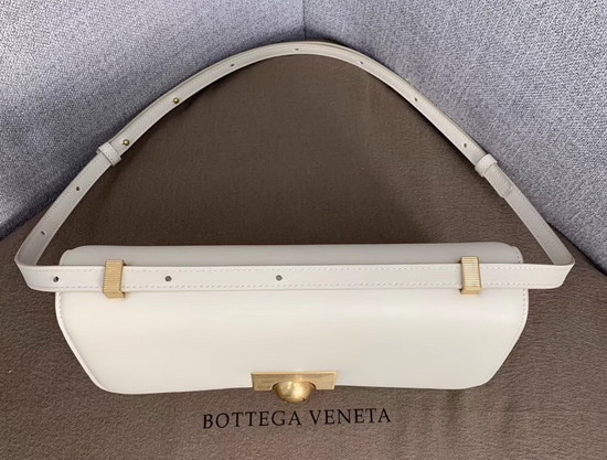 Bottega Veneta BV Classic Bag in French Calfskin Bianco