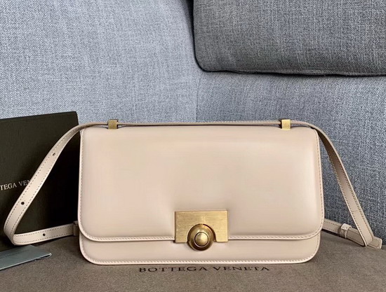 Bottega Veneta BV Classic Bag in Nude French Calfskin