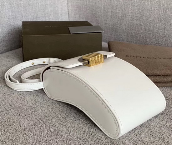 Bottega Veneta Bean Crossbody in Spazzolato Calf Leather Bianco