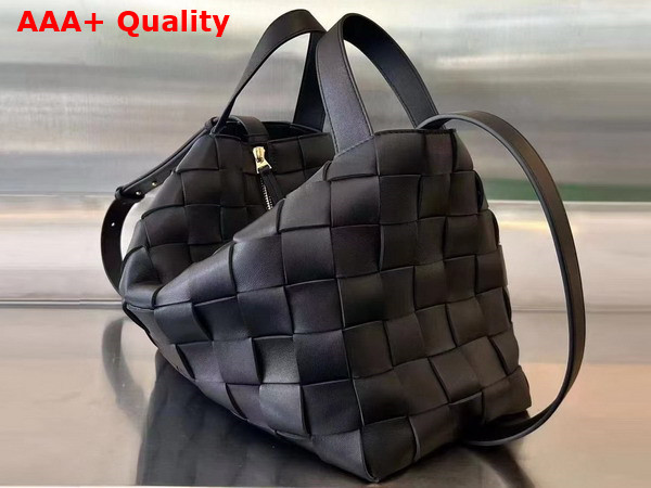 Bottega Veneta Bowling Cassette Black Intreccio Leather Replica