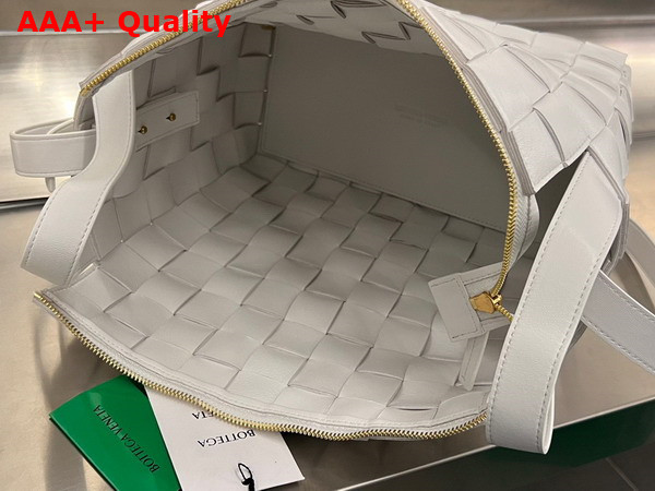 Bottega Veneta Bowling Cassette White Intreccio Leather Replica