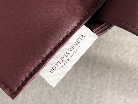 Bottega Veneta Cassette Bag in Maxi Intreccio Bordeaux