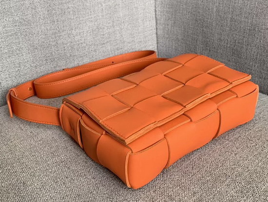 Bottega Veneta Cassette Bag in Maxi Intreccio Burned Orange