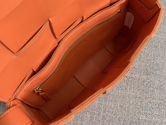 Bottega Veneta Cassette Bag in Maxi Intreccio Burned Orange