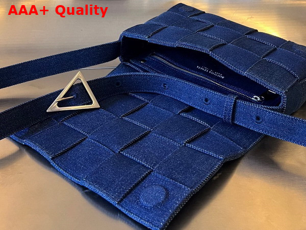 Bottega Veneta Cassette in Indigo Intreccio Denim Replica