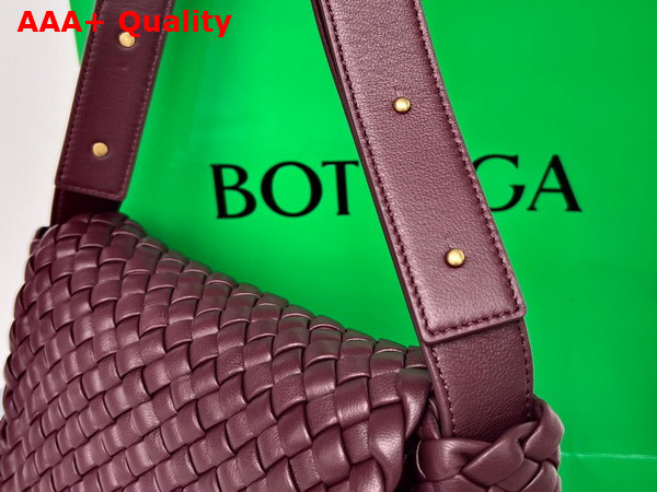 Bottega Veneta Cobble Shoulder Bag Bordeaux Lamb Skin Replica