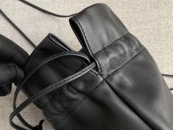 Bottega Veneta Drawstring Pouch in Nero Nappa