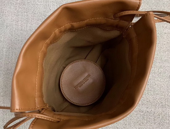 Bottega Veneta Drawstring Pouch in Wood Nappa