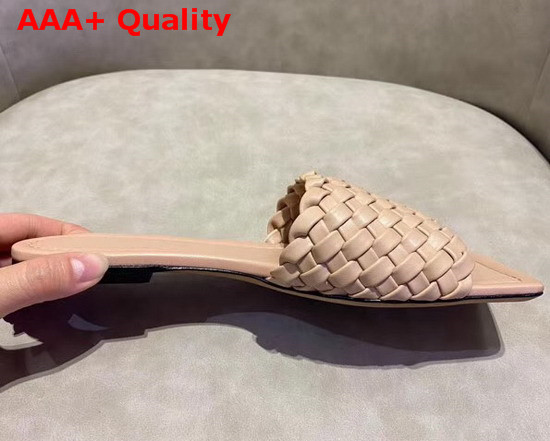 Bottega Veneta Flat Slides in Woven Leather with a Squared Toe Nude Replica