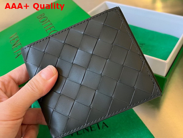 Bottega Veneta Intrecciato Bi Fold Wallet in Black Calfskin Replica