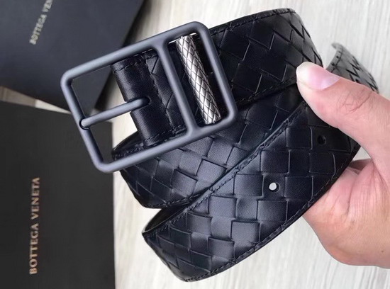 Bottega Veneta Intrecciato Calf Belt in Black