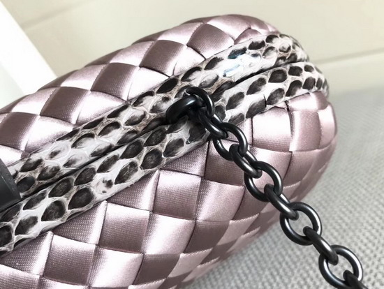 Bottega Veneta Intrecciato Impero Chain Knot in Pink Silk