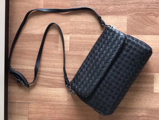 Bottega Veneta Intrecciato Nappa Messenger Bag in Black