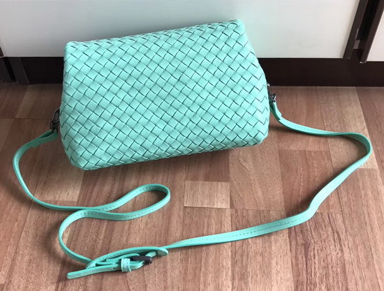 Bottega Veneta Intrecciato Nappa Messenger Bag in Turquoise