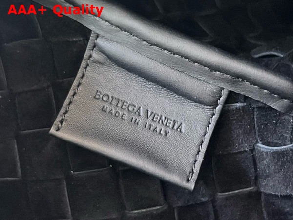 Bottega Veneta Intrecciato Pouch with Wristlet Black Replica