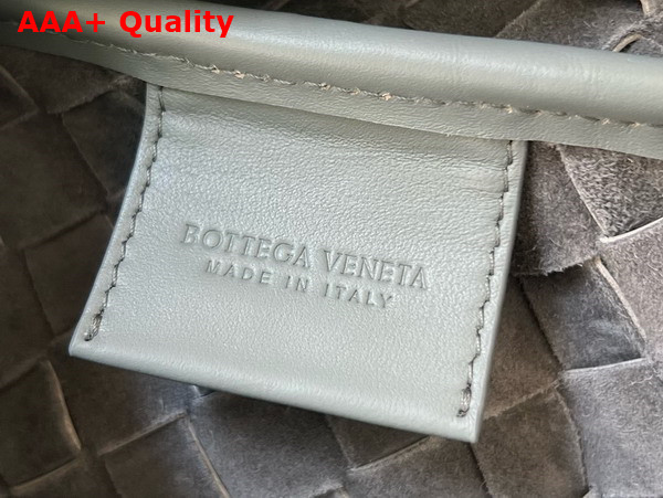 Bottega Veneta Intrecciato Pouch with Wristlet Thunder Replica