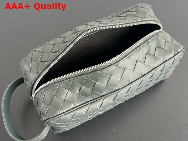 Bottega Veneta Intrecciato Travel Pouch Dark Green Intrecciato Leather Replica