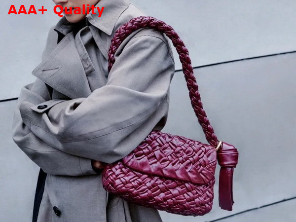 Bottega Veneta Kalimero Citta Barolo Shoulder Bag in Soft Foulard Intreccio Leather with Sliding Shoulder Strap Replica