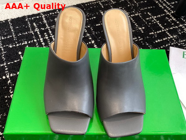 Bottega Veneta Knot Mule in Grey Lambskin Replica