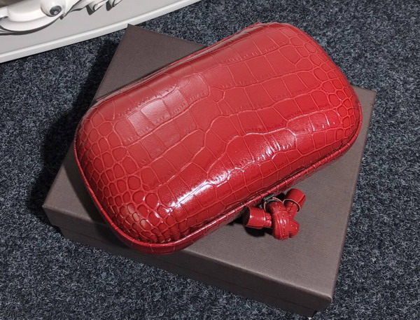 Bottega Veneta Knot in Red Crocodile