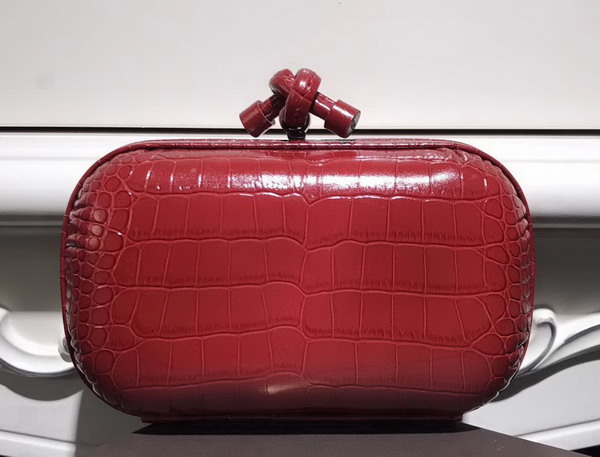 Bottega Veneta Knot in Red Crocodile