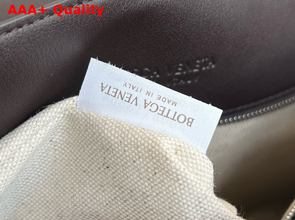 Bottega Veneta Large Andiamo Messenger Bag in Fondant Intrecciato Leather Replica