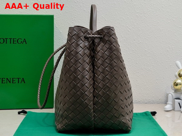 Bottega Veneta Large Andiamo Top Handle Bag in Fondant Intrecciato Lambskin Replica